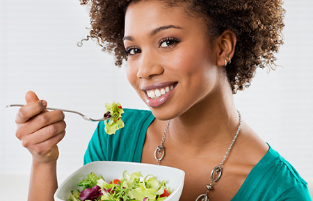 woman-eating-healthy-450 Woman eating salad